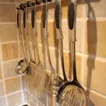 Fully equipped kitchen - White Cottage.